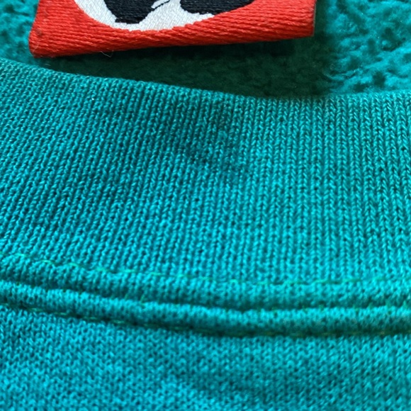 VINTAGE WALT DISNEY WORLD SWEATSHIRT - Picture 5 of 5